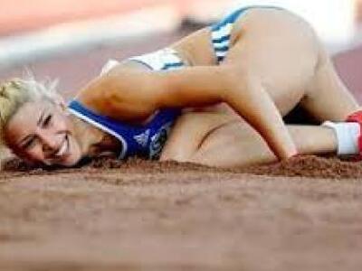 Tι δουλειά έχει η Βούλα Παπαχρήστου στη ...