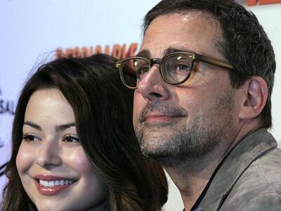 Η Μιράντα Κοσγκρόουβ και ο Στιβ Καρέλ στ...