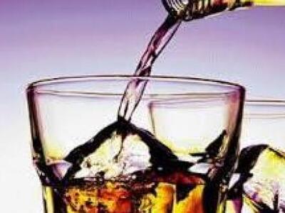 Συνήθεια για εφήβους τα «σκληρά ποτά» 