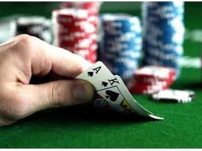 14 συλλήψεις για παράνομο τζόγο σε καφενείο