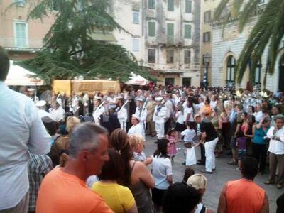 Κέρκυρα: Στο πλευρό των αγανακτισμένων ο...