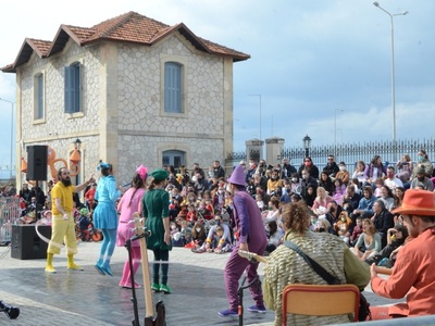 Έναρξη χαράς και δημιουργίας στην πρώτη Καρναβαλούπολη στα Παλαιά Σφαγεία -ΦΩΤΟ Έναρξη χαράς και δημιουργίας στην πρώτη Καρναβαλούπολη στα Παλαιά Σφαγεία -ΦΩΤΟ