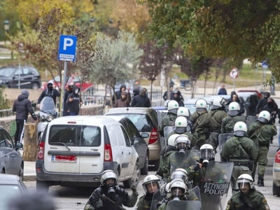 Ένταση στην πορεία των μαθητών στην Αθήν...