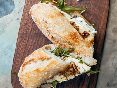 Ψωμί ουράνιο τόξο για πικ νικ