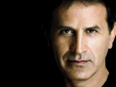 Γιώργος Νταλάρας: «Θα ξεκινούσα βιβλίο μ...