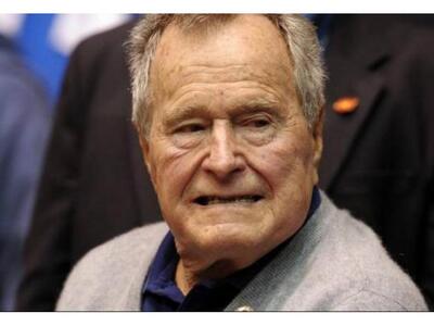 Παραμένει προληπτικά στο νοσοκομείο ο Τζορτζ Μπους