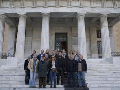 Ψήφισμα από τους απεργούς δημοσιογράφους στη Βουλή