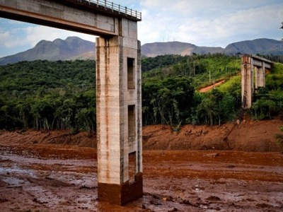 Επτά νεκροί και δεκάδες αγνοούμενοι από ...