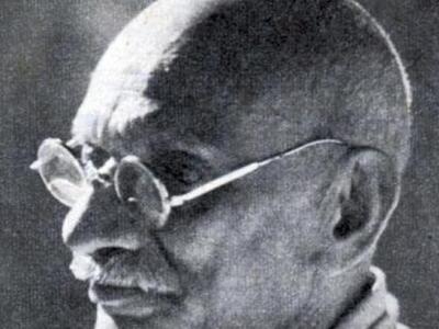 Η Αγγλία δημοπρατεί δύο δείγματα από το ...