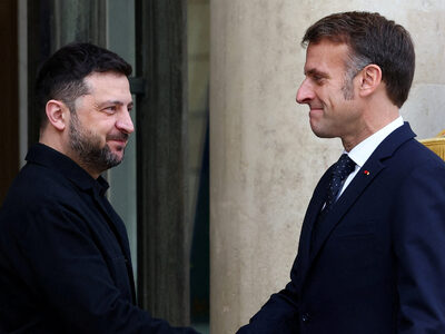 Μακρόν-Ζελένσκι: «Προτεραιότητα της Ουκρ...