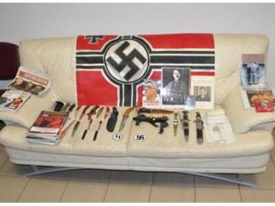 Συνελήφθη γιατρός με ταμπέλα ρατσιστικού...