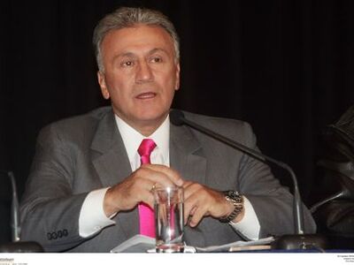 Ο Αυτιάς μιλά καθημερινά με το Video του Ψωμιάδη!!