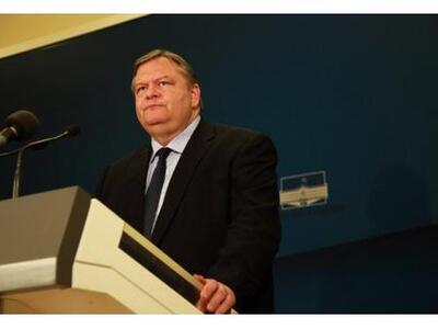 Ζήτημα... δημοκρατίας ανακάλυψε ΤΩΡΑ(!) ...