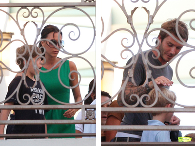 H Βικτόρια και ο Ντέιβιντ Μπέκαμ με τα π...