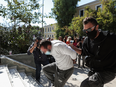 Κολωνός: «Από 10 ετών βίαζαν το κοριτσάκ...