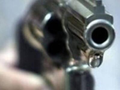 Αιτωλικό: Ένοπλος "μπούκαρε" σ...