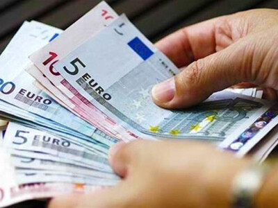 «Τρέχουν» τα φοροέσοδα - Υπέρβαση του στ...