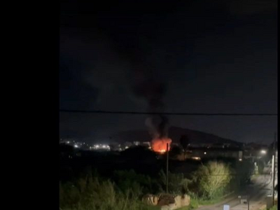 Βάρη: Επί μία ώρα καίγονταν σκάφη