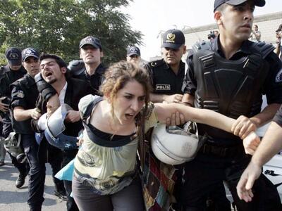 Πάτρα: Προβολή ντοκιμαντέρ για την κατάσ...