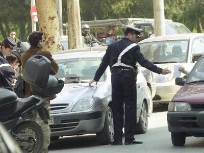 "Μοιράζει" κλήσεις η τροχαία σ...
