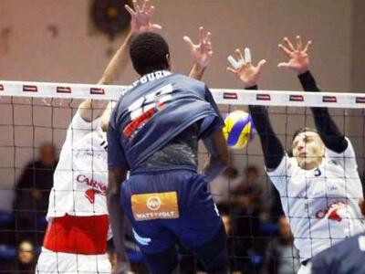 Βόλεϊ: Η Παναχαϊκή έχασε με 3-0 σετ εκτό...