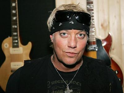 «Έφυγε» ο τραγουδιστής Jani Lane των Warrant 