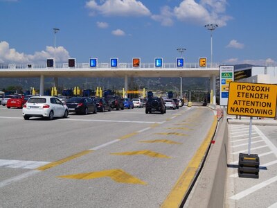 Η μεγάλη φυγή: Σχεδόν 150.000 αυτοκίνητα...