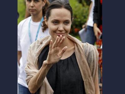 Angelina Jolie: Δημοσίευμα την θέλει 37 ...