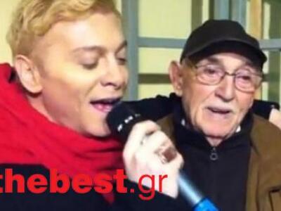 Πάτρα: O Tάκης Ζαχαράτος τραγουδά "...