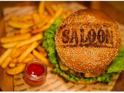 Saloon: Burger με... ταυτότητα!