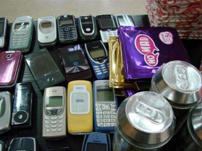 Δέκα χιλιάδες κινητά τηλέφωνα ξεχνιούνται σε ταξί!