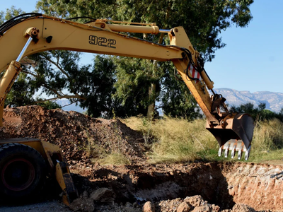 Πυροπροστασία:  Ξεριζώνουν με μπουλντόζε...