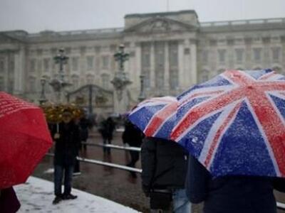 Σε επιφυλακή η Βρετανία παρά την εξασθέν...