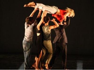 To χοροθέατρο "Homo Sapiens" α...