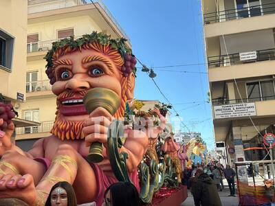 Πατρινό Καρναβάλι 2026: Στις θέσεις τους...