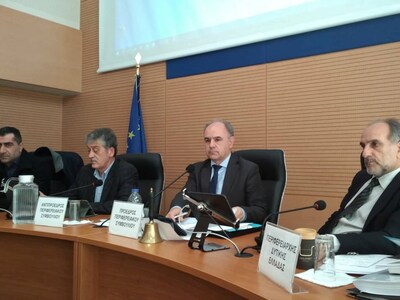 Τρία νέα γήπεδα στη Ναύπακτο και έργα βε...