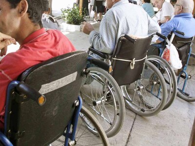 Μηχανικοί εφηύραν αναπηρικό καροτσάκι γι...