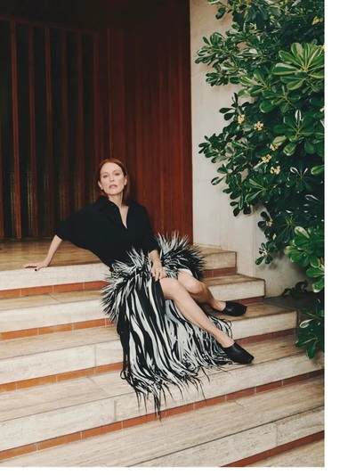 H Tζουλιάν με total Bottega Veneta look