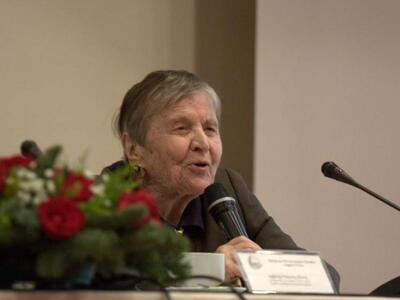 Πάτρα: Καθήλωσε το ακροατήριο η Ελένη Γλ...