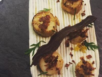 Χτένια σοτε με πουρέ κουνουπίδι βανίλια ...