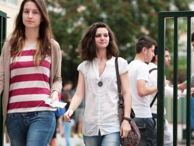 Αύριο το μεσημέρι λήγει η προθεσμία για ...