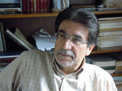 Ο Θεόδωρος Παπαγγελής.