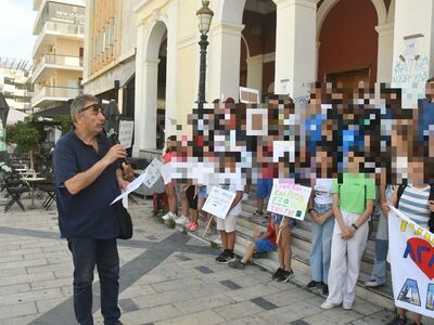 Πάτρα: Ο Τάκης Πετρόπουλος στην δράση των μαθητών για το περιβάλλον -ΦΩΤΟ