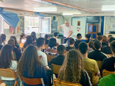 Ο Άγγελος Τσιγκρής μίλησε για τη σχολική...