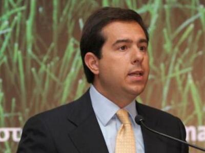 Ο Νότης Μηταράκης υποψήφιος αντιπεριφερε...