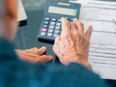 Συντάξεις Αυγούστου: Ποιοι πάνε ταμείο, ...