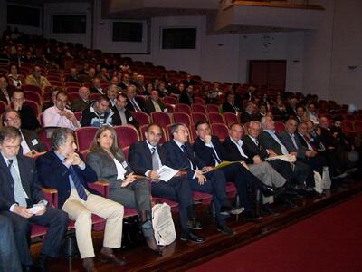 «Δεν κλείνουμε το μάτι πονηρά στους καταπατητές»