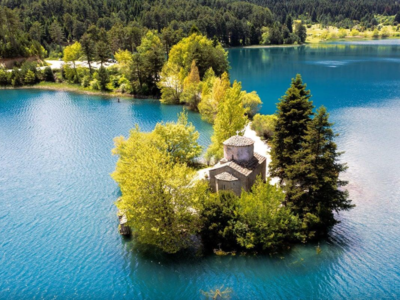 Λίμνη Δόξα: Ένας παράδεισος στα ορεινά τ...