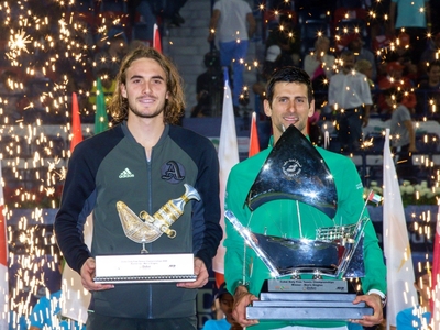 Υποκλίθηκε στον Τζόκοβιτς ο Τσιτσιπάς στ...