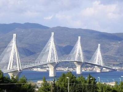 Δείτε το Βίντεο αναγγελίας της παράσταση...